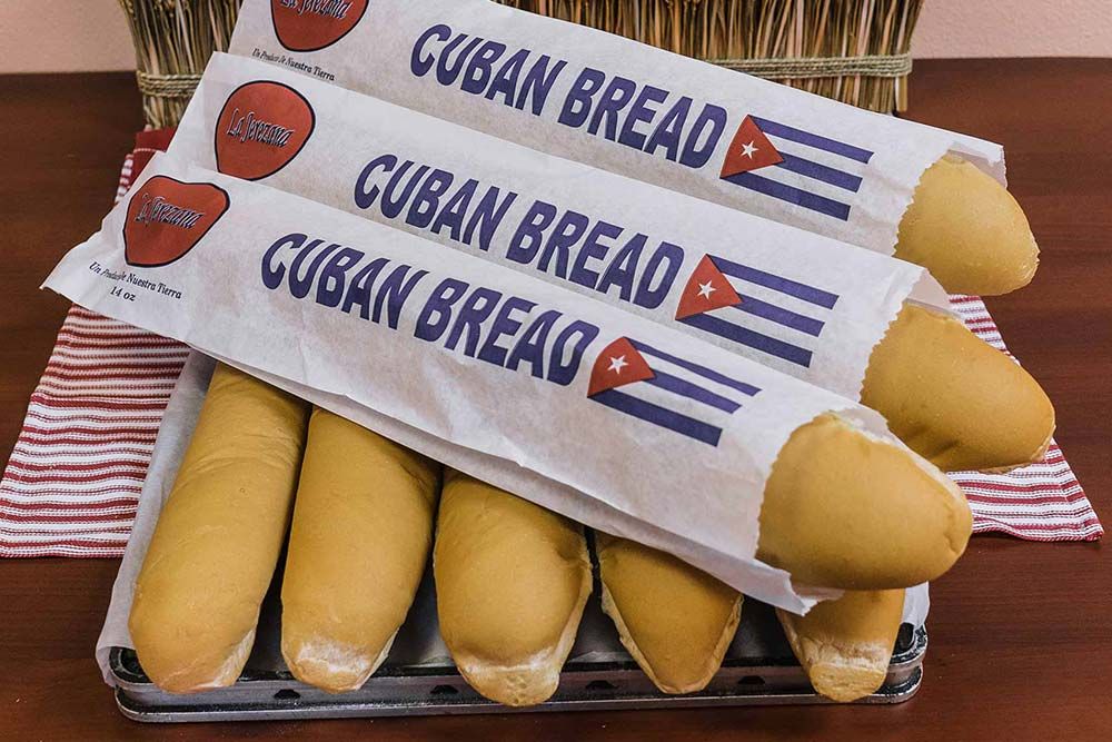 Baked CUBAN BREAD in Florida Florida Bakery Productos en